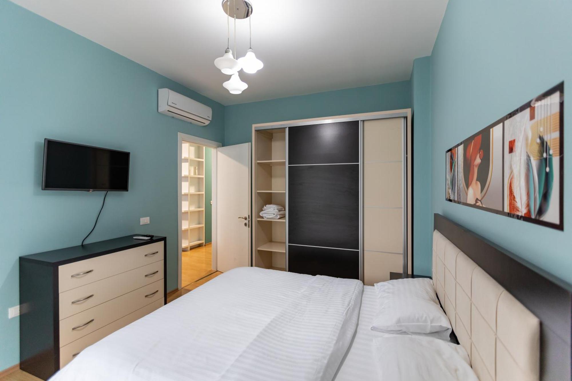K&M Apartment ティラナ エクステリア 写真