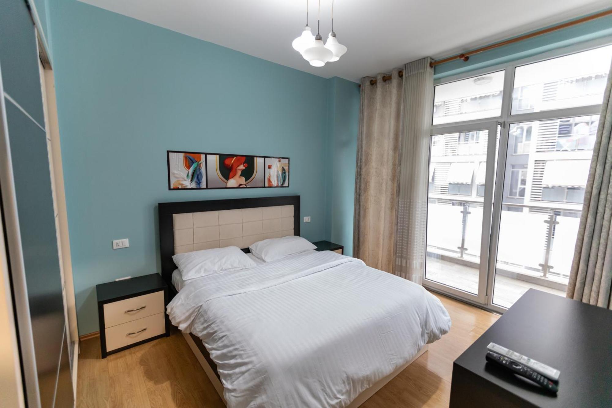 K&M Apartment ティラナ エクステリア 写真